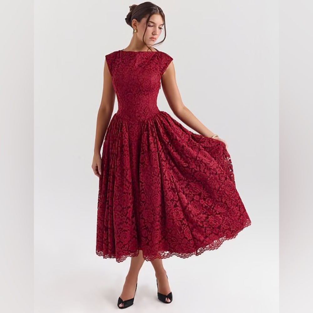 House Of CB - Debutante Dress in Red Lace - Picture 3 of 5